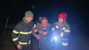 İnegöl’de Taşan Dere Çiftlik Sahibini Mahsur Bıraktı, Dram Dolu Kurtarma Operasyonu