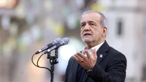 İran Cumhurbaşkanı Pezeşkiyan ulusal onurdan ödün vermeyeceklerini vurguladı