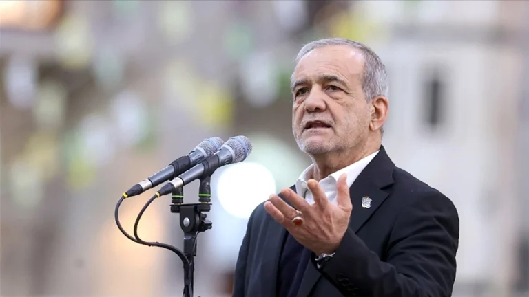 İran Cumhurbaşkanı Pezeşkiyan ulusal onurdan ödün vermeyeceklerini vurguladı