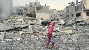 İsrail’in Gazze’de yemek dağıtım merkezine saldırısı üç can aldı, gerilim tırmanıyor