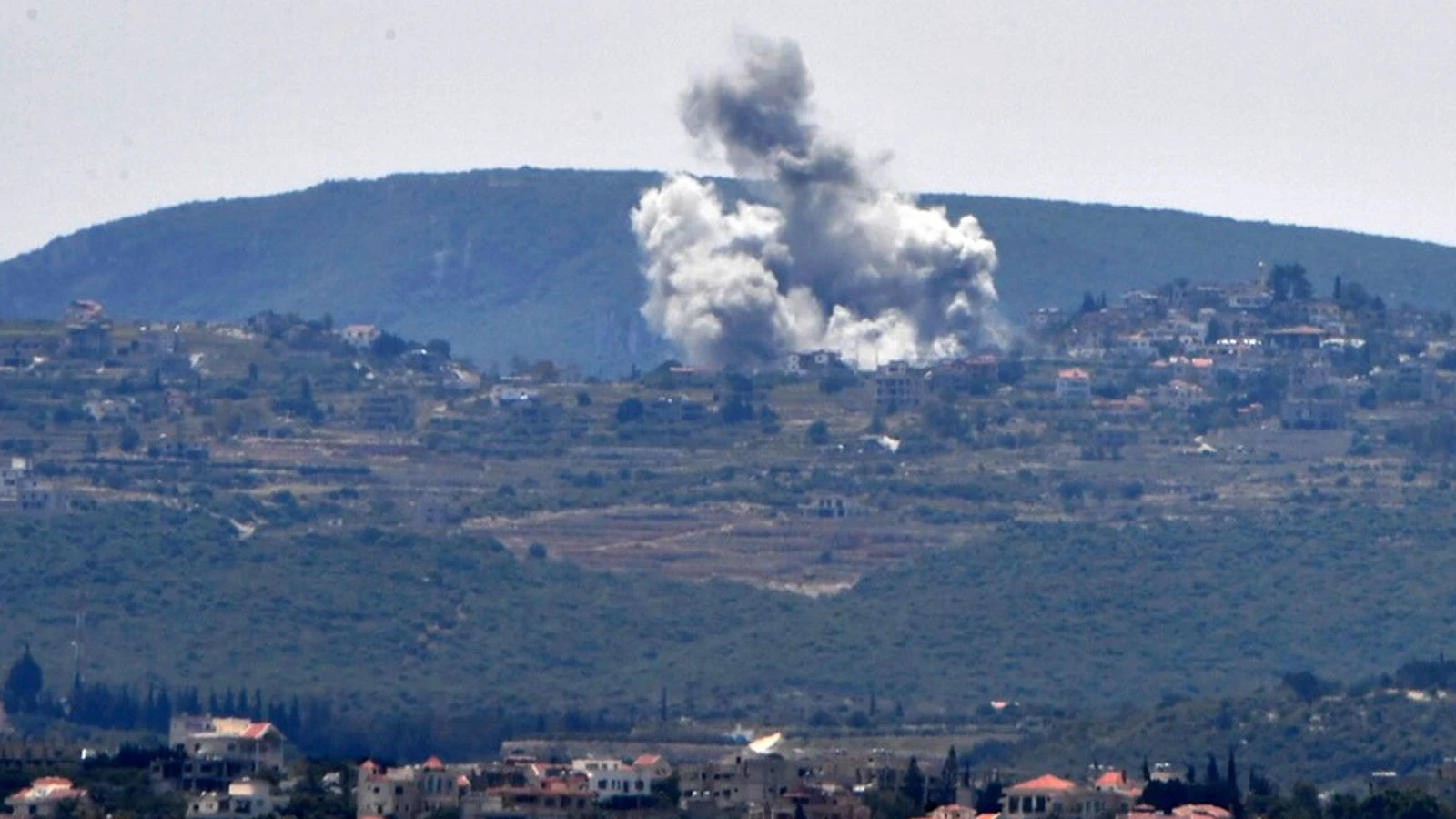 İsrail’in Sur kentine yönelik hava saldırıları ateşkese rağmen devam ediyor