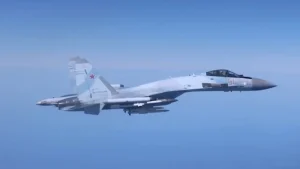 Karadeniz’de Rus savaş uçakları İngiliz uçağına tehlikeli şekilde yaklaştı