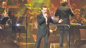 Kenan Doğulu’nun Symphonity Projesi Senfoni Orkestrası ile Büyüledi