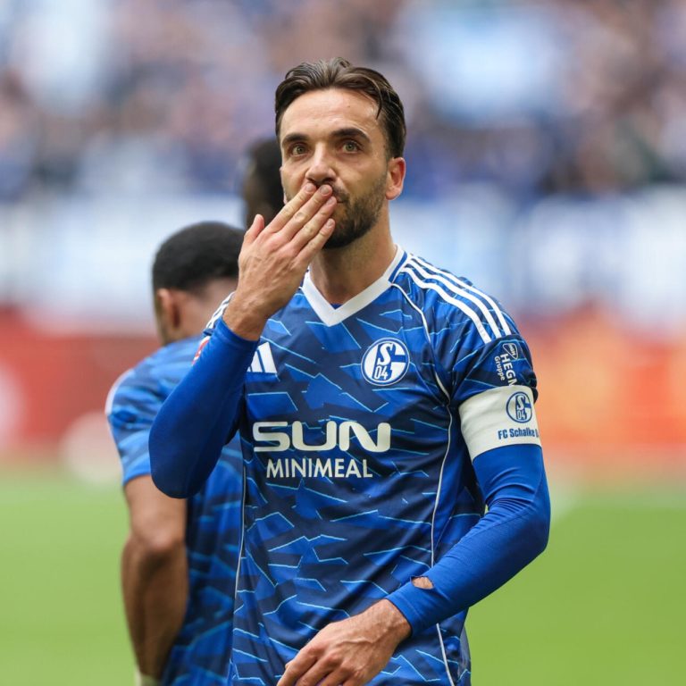 Kenan Karaman’ın Golüyle Schalke 04 Bundesliga’ya Dönüşünü Garanti Altına Aldı
