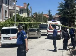 Konya’da hukuk öğrencisi anne ve babasını bıçaklayarak öldürdü