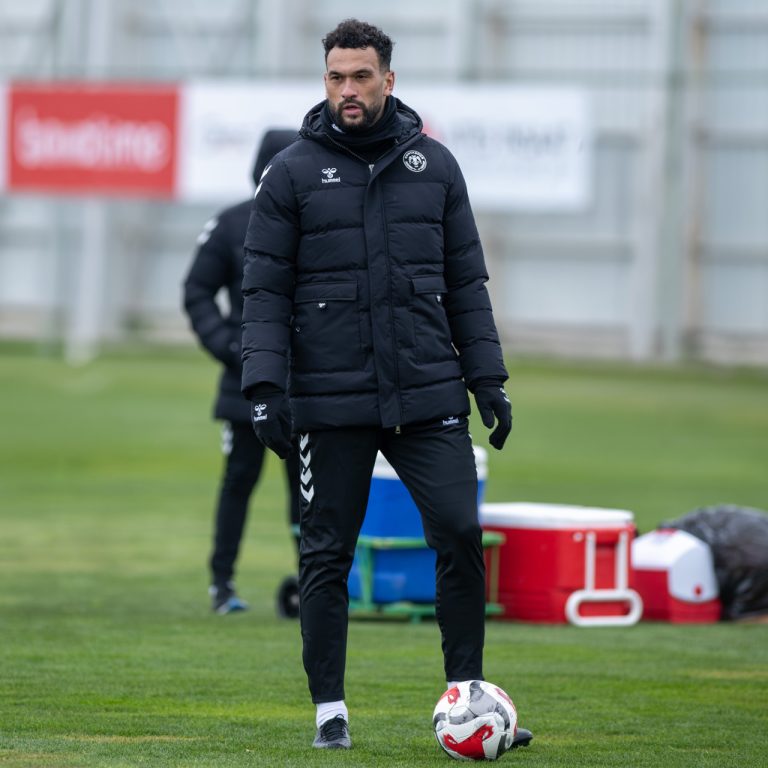 Konyaspor Yardımcı Antrenörü Caulker, Türkiye Kupası finali sonrası değerlendirmede bulundu