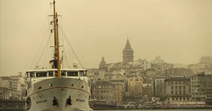 Kuzey Afrika kaynaklı çöl tozları İstanbul’u etkisi altına alıyor ve Türkiye geneline yayılacak