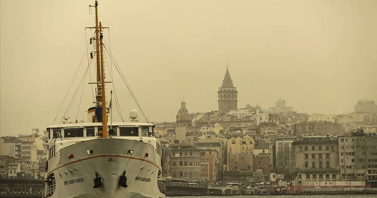Kuzey Afrika kaynaklı çöl tozları İstanbul’u etkisi altına alıyor ve Türkiye geneline yayılacak