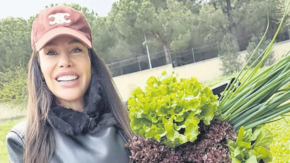 Linet Sarıyer’de Doğayla Buluştu, Kendi Sebzelerini Hasat Etti