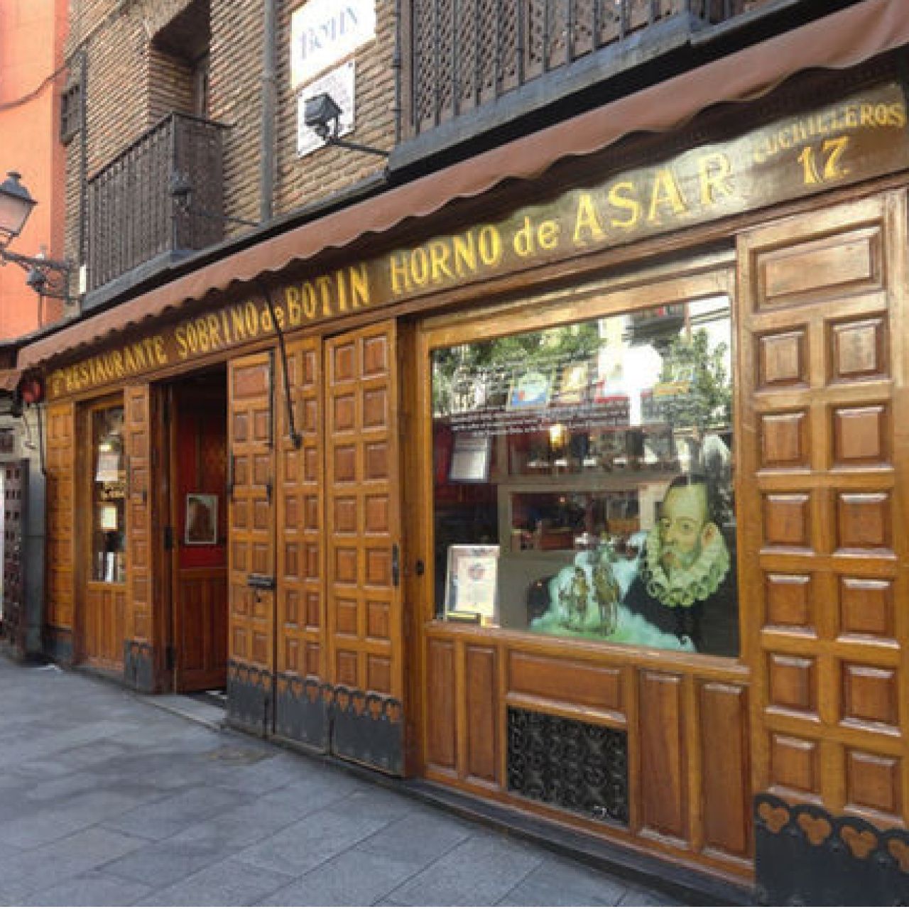 Madrid’deki 300 Yıllık Sobrino de Botín Restoranı Tarihe Meydan Okuyor