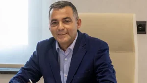 Manavgat Belediyesi’ndeki yolsuzluk davasında Niyazi Nefi Kara’ya ağır ceza verildi