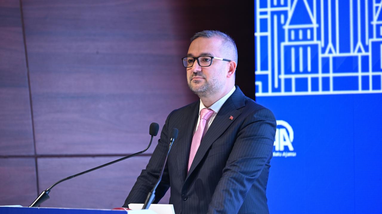 Merkez Bankası Başkanı Karahan savaşın ekonomik etkilerine rağmen dezenflasyon hedefinden vazgeçmiyor