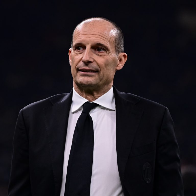 Milan teknik direktörü Allegri ile yollarını ayırarak yeni bir sayfa açıyor