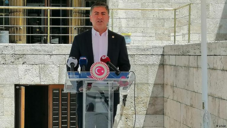 Murat Emir, CHP’de Krizden Çıkış İçin Acil Kurultay Çağrısı Yaptı