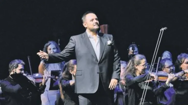 Murat Karahan Avrasya Filarmoni ile Sezen Aksu Şarkılarına Turneye Çıkıyor