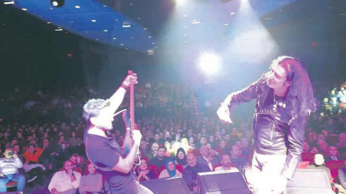 Murat Kekilli modern rock altyapısıyla Gençlik Marşı’nı yeniden yorumladı