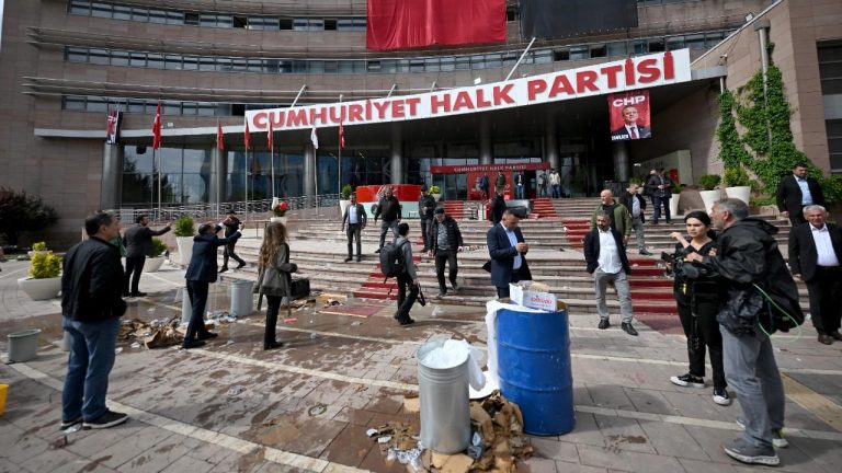 Mutlak butlan kararı sonrası CHP Genel Merkezi’nde tansiyon yükseldi