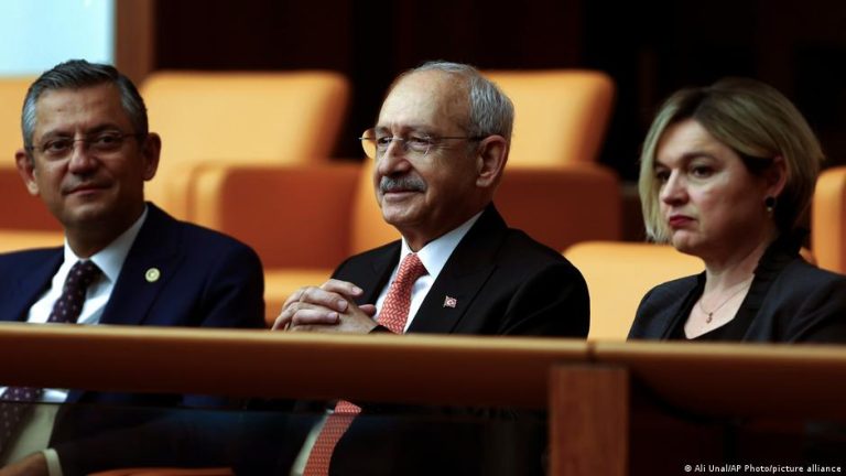 Mutlak butlan kararı sonrası siyasi sürecin geleceği merakla bekleniyor