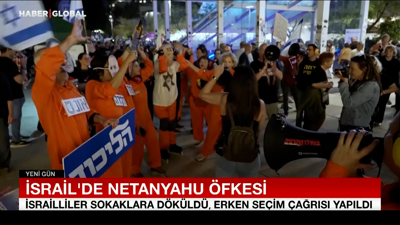 Netanyahu’nun politikalarına öfkelenen İsrailliler Kudüs sokaklarında protesto düzenledi