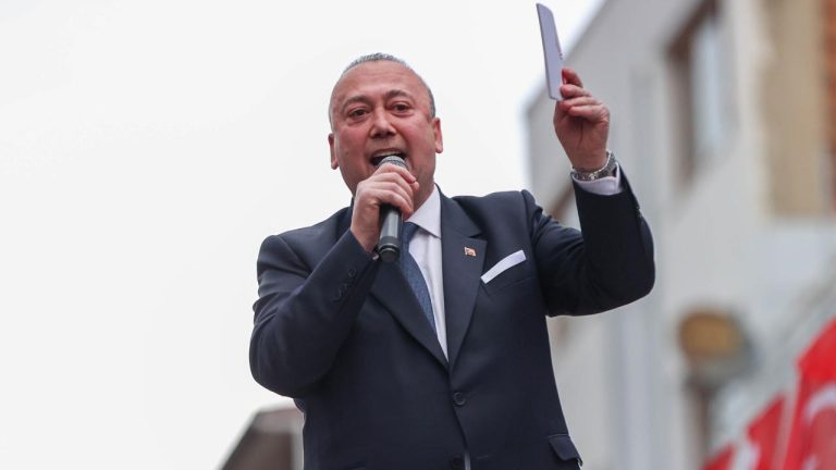 Özkan Yalım’ın CHP’den ihracı Uşak siyasetinde yeni bir dönemi başlattı