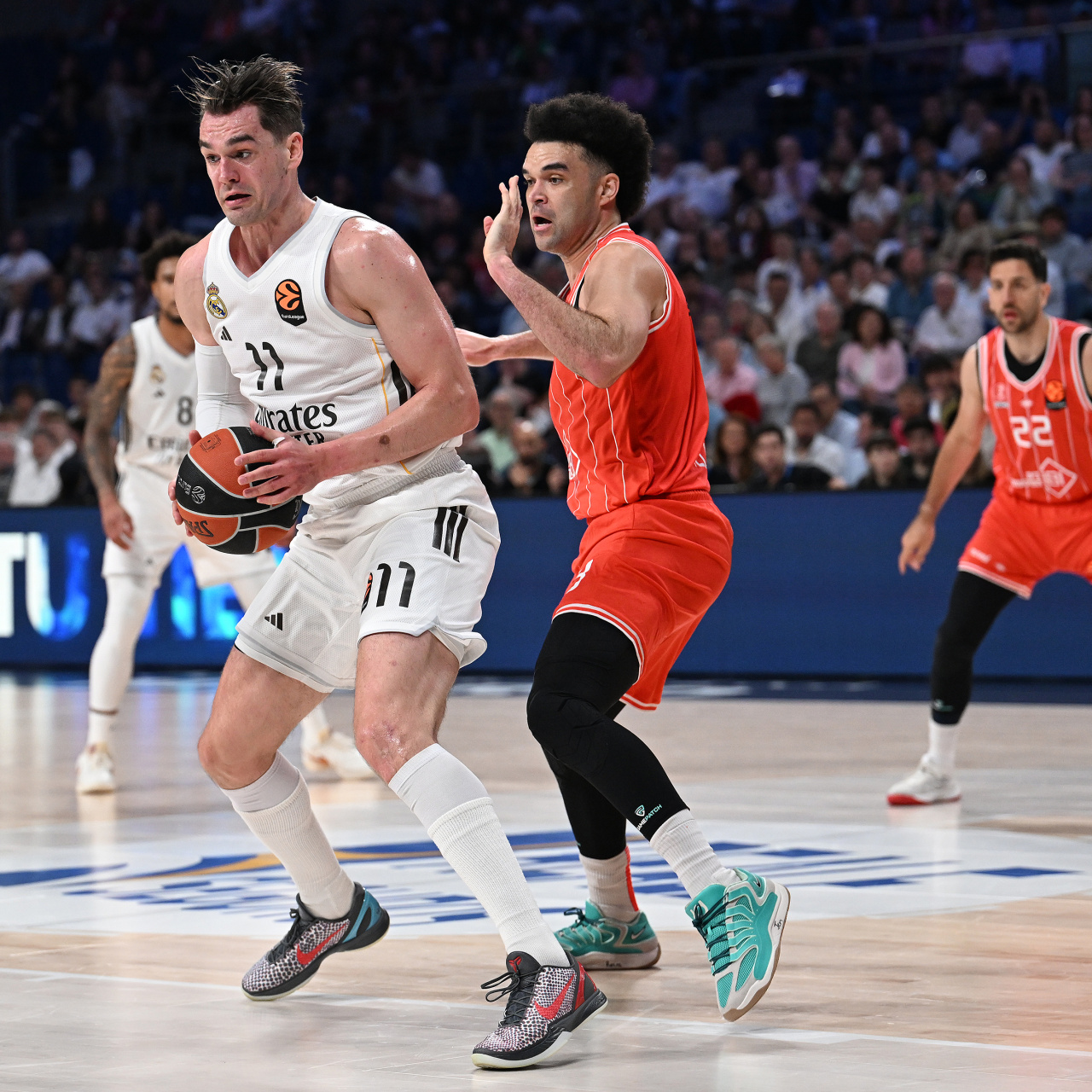 Real Madrid Euroleague’de Hapoel IBI Tel Aviv’i farklı mağlup ederek Final Four’a bir adım daha yaklaştı
