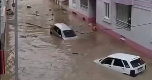 Samsun Havza’da sağanak yağışın sele dönüşmesi ilçeyi felç etti