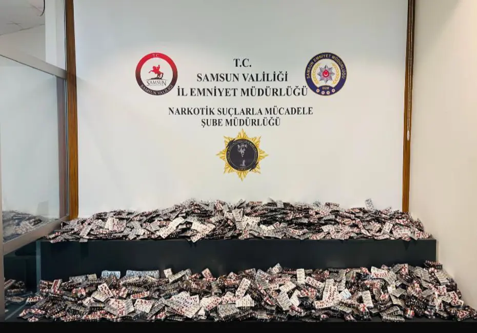Samsun’da narkotik operasyonunda 33 bin 850 uyuşturucu hapla iki kişi yakalandı