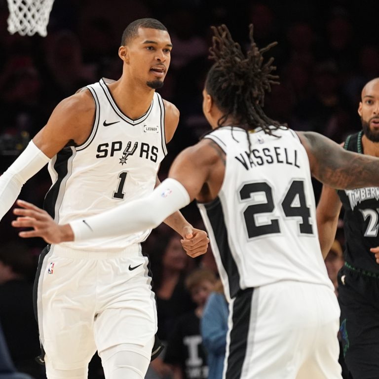 San Antonio Spurs, Minnesota Timberwolves’u yenerek seride avantaj sağladı