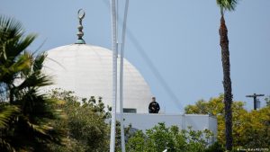 San Diego’da camiye yapılan saldırıda güvenlik görevlisinin fedakarlığı faciayı önledi