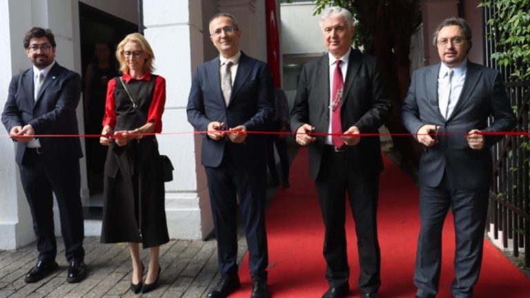Sao Paulo’da Yunus Emre Enstitüsü Türk Kültür Merkezi Resmi Törenle Kapılarını Açtı