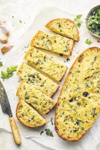 Sarımsak binlerce yıllık geçmişiyle doğal antibiyotik olarak dikkat çekiyor