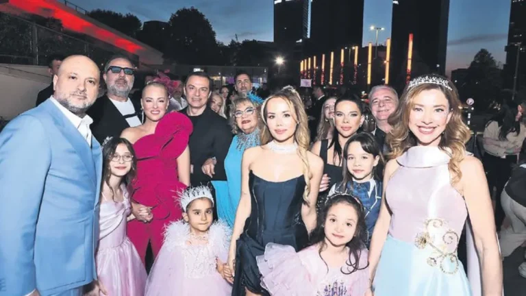Sihirli Annem Periler Okulu galasında Anneler Günü coşkusu yaşandı
