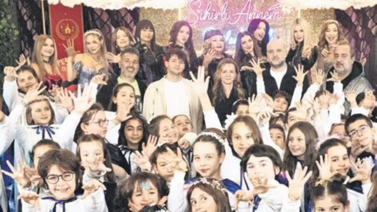 Sihirli Annem’da periler Okulu filmi Manifest grubuyla izleyiciye farklı bir deneyim sunuyor