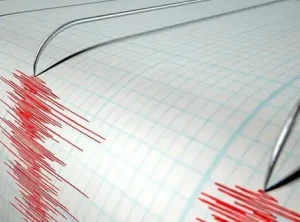 Şili’nin Calama kenti yakınlarında 6,9 büyüklüğünde deprem halkı korkuttu