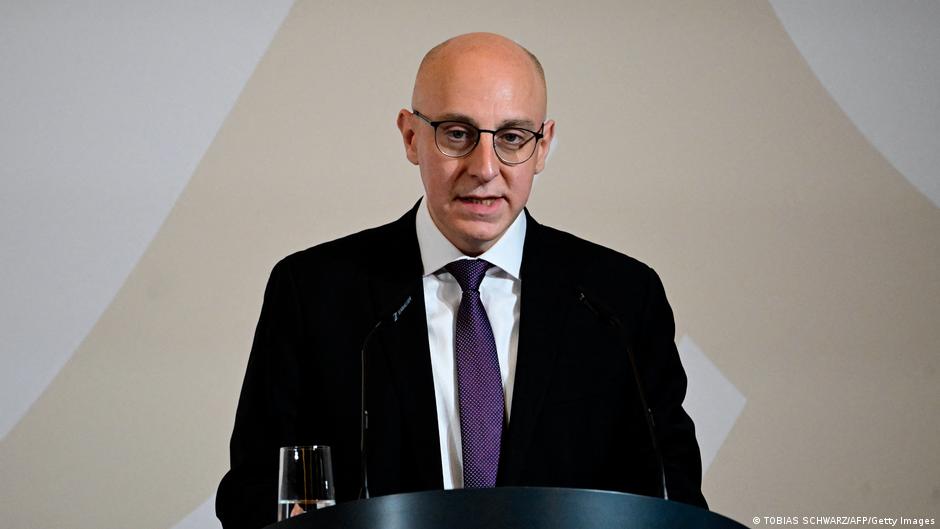 Sinan Selen, Almanya’nın güvenliği için istihbarat yetkilerinin genişletilmesini savundu
