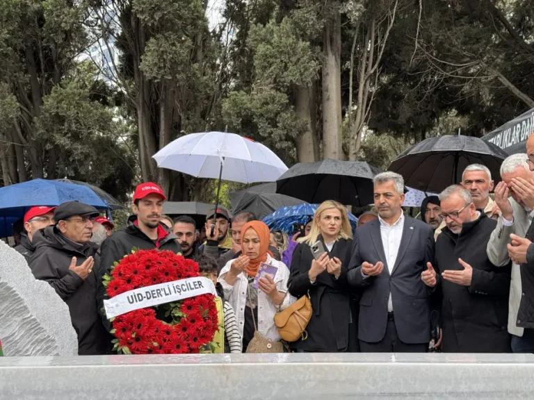 Sırrı Süreyya Önder’in anma törenine siyaset ve sanat dünyasından yoğun katılım oldu