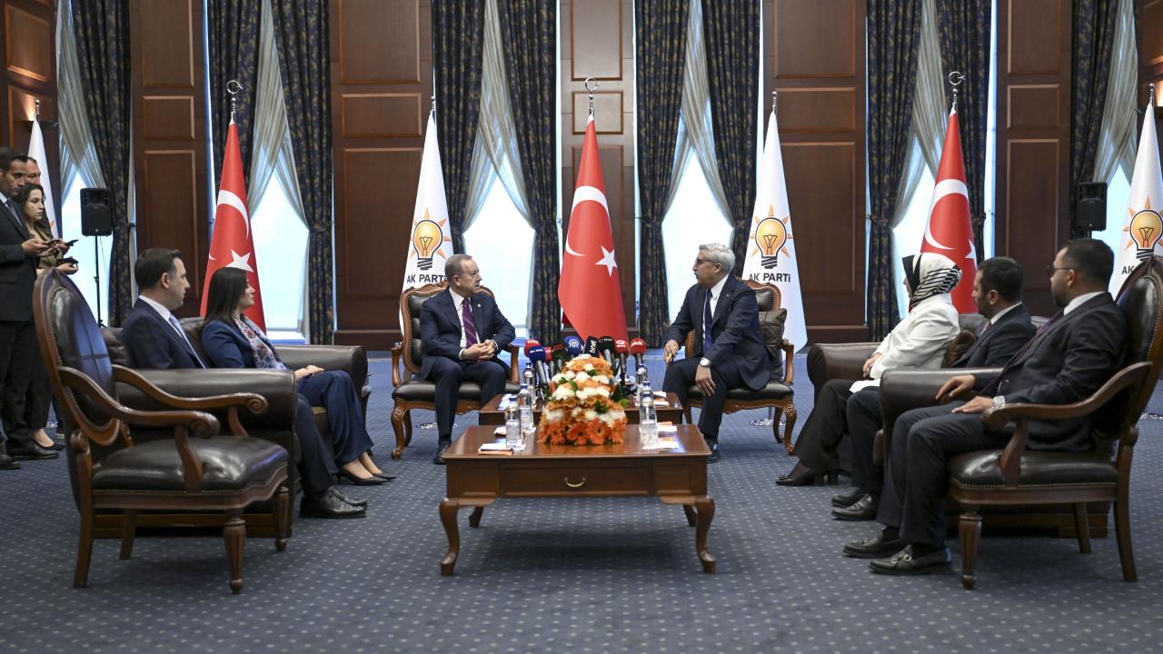 Siyasi partilerden bayramlaşma ziyaretlerinde birlik mesajları