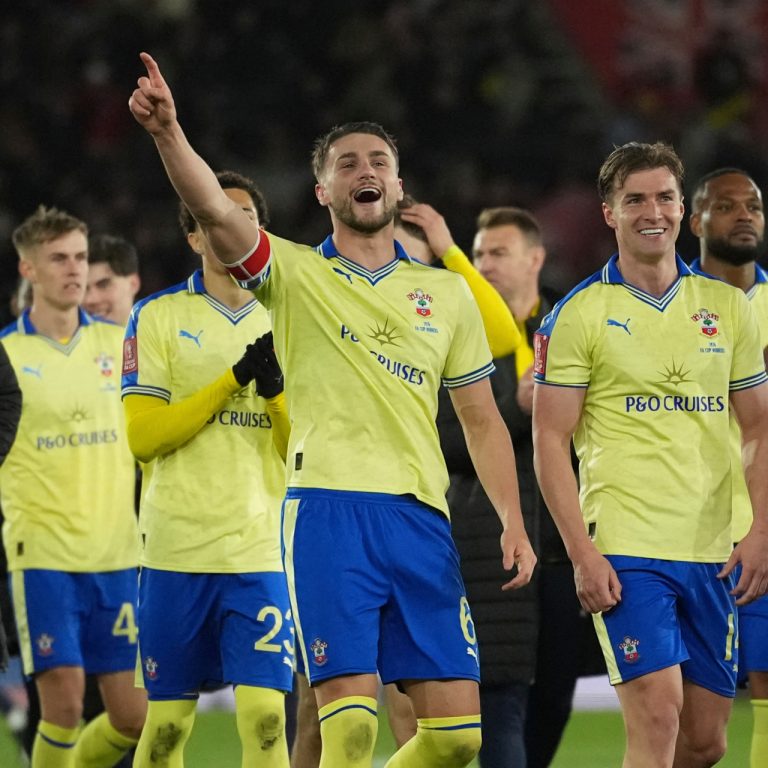 Southampton uzatma dakikalarında Middlesbrough’u geçip Hull City ile finale yükseldi