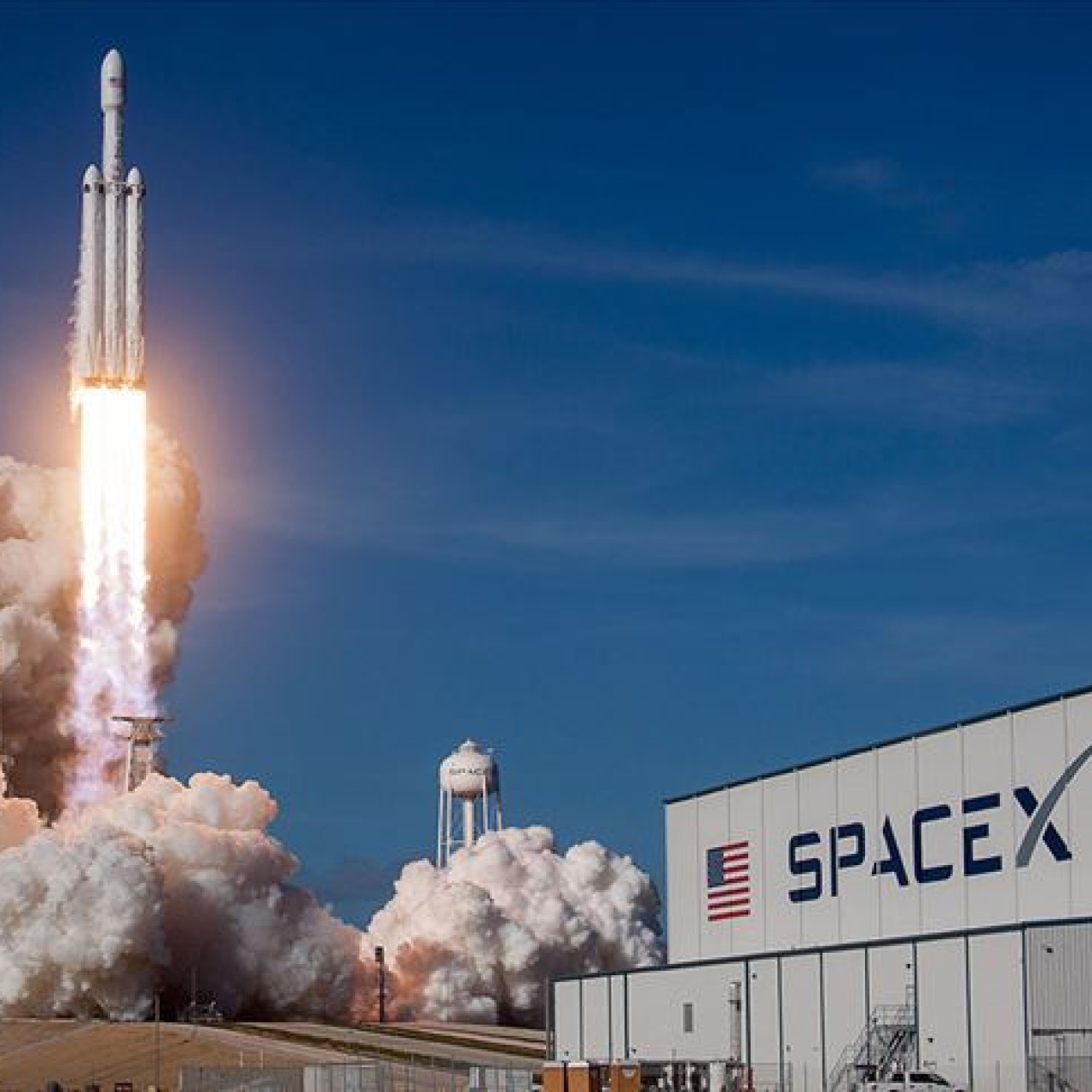 SpaceX Elon Musk liderliğinde halka arz başvurusu yaparak yeni bir döneme hazırlanıyor