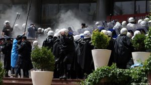 Tabipler Birliği biber gazının kapalı mekanlarda yoğun kullanımından endişeli