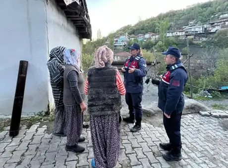 Tokat’ta sağanak yağış sonrası Mülk köyü heyelan riski nedeniyle tahliye edildi