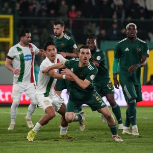 Trendyol 1. Lig’de Süper Lig’e çıkacak son takım için Amed ve Erok karşı karşıya