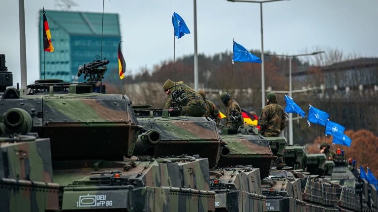 Trump’ın Avrupa’dan Asker Çekme Kararı NATO’da Güvenlik Endişesi Yarattı