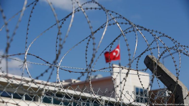 Türkiye cezaevlerinde kapasite aşımı rekor seviyeye ulaştı, Avrupa’nın en dolu hapishaneleri arasında