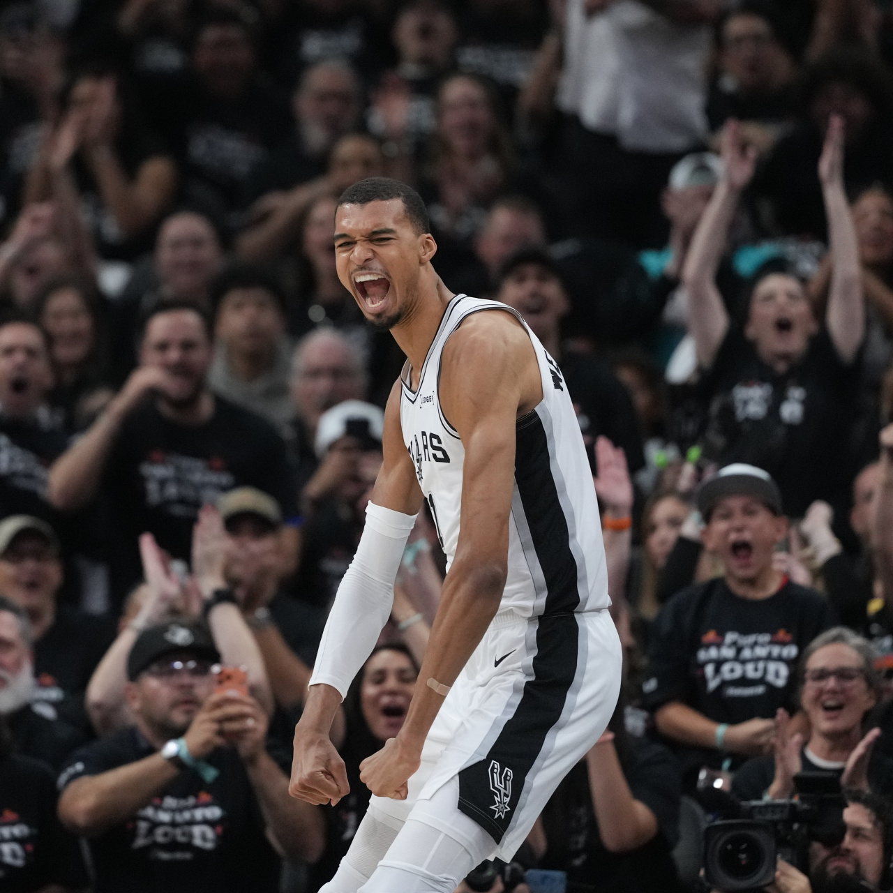 Victor Wembanyama’nın 12 blokluk performansı yetmedi, Spurs kritik maçı kaybetti