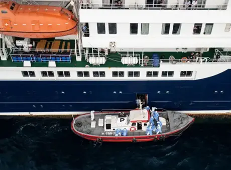 Yeşil Burun Adaları Açıklarında Virüslü Yolcu Gemisi Tahliye Edildi