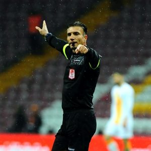 Ziraat Türkiye Kupası yarı finalinde Gençlerbirliği ile Trabzonspor maçına Özgür Yankaya VAR hakemi olarak atandı