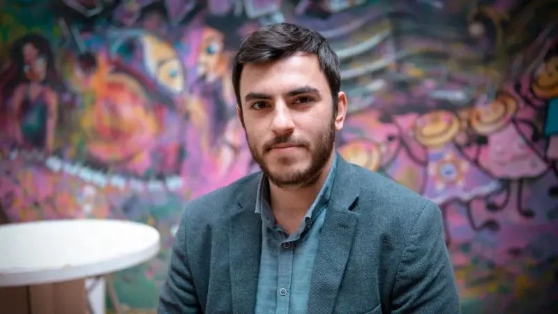 Tutuklu gazeteci İsmail Arı’nın ilk duruşması bugün