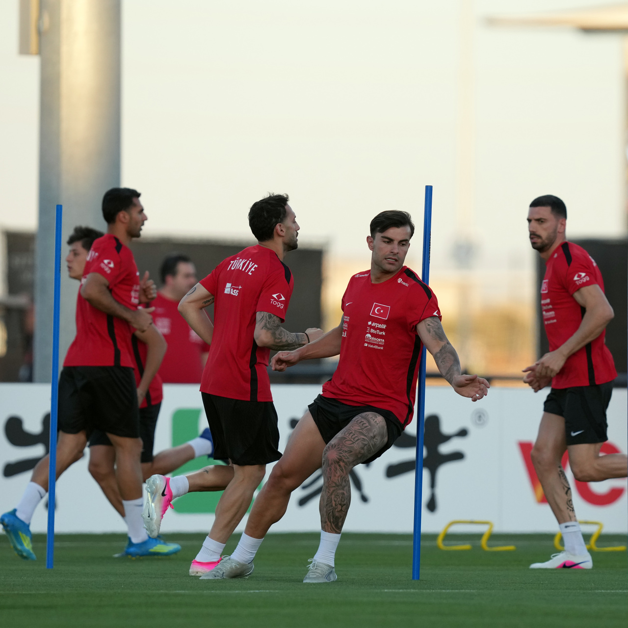 A Milli Futbol Takımı, 2026 Dünya Kupası’nın İlk Maçı İçin Avustralya’ya Hazırlanıyor