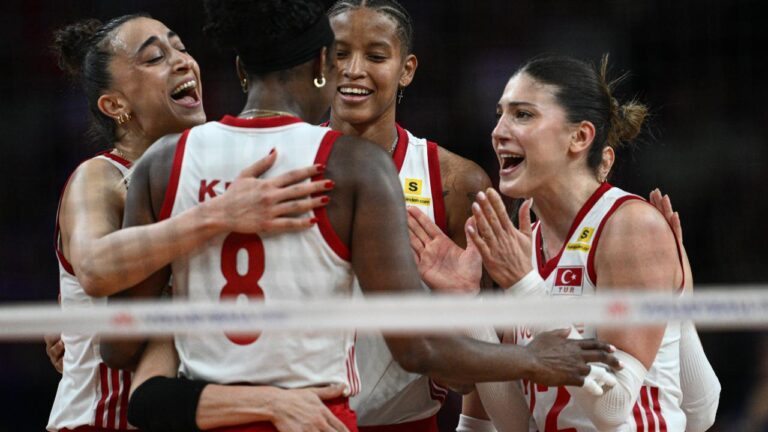A Milli Kadın Voleybol Takımı, Çin’i yenerek Ankara’da dörtte dört yaptı